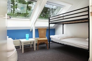 10 bedrooms, individually furnished, bed sheets - Villa in Doornspijk Near Forest and Lake (Doornspijk)