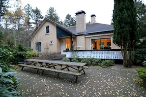 Villa | Exterior - Villa in Doornspijk Near Forest and Lake (Doornspijk)