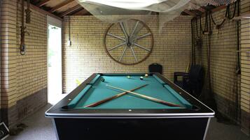 Villa | Games room