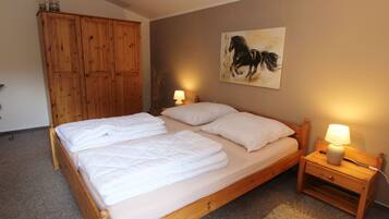 Apartment | 1 bedroom, bed sheets