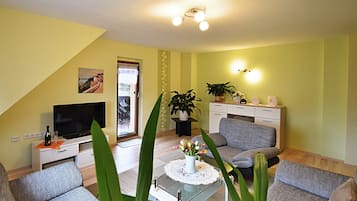 Apartment | Living room