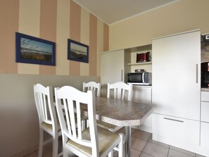 Dining - Waterfront Apartment in Rerik With Terrace (Rerik)