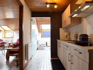 Leilighet | Eget kjøkken | Mikrobølgeovn og høy barnestol