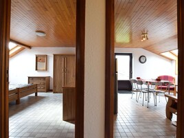Apartment | Dining