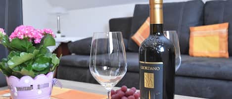 Apartment | Dining