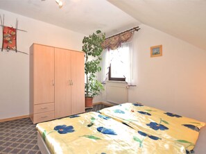 Apartment | 2 Schlafzimmer, individuell eingerichtet, Bettwäsche