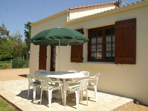 Cozy Holiday Home in Saint-hilaire-la-forêt With Garden
