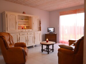 DVD player - Cozy Holiday Home in Saint-hilaire-la-forêt With Garden (Saint-Hilaire-la-Forêt)