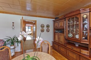Living room - Holiday Home in the Thuringian Forest With Roof (Bad Liebenstein)