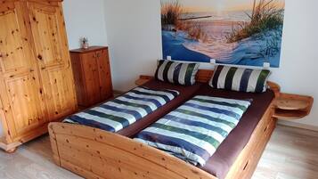 Apartemen | 1 kamar tidur dan dilengkapi dengan perabotan berbeda-beda