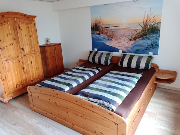 Apartment | 1 bedroom, individually furnished, bed sheets - Apartment in Leudersdorf, Eifel With Terrace (Üxheim)