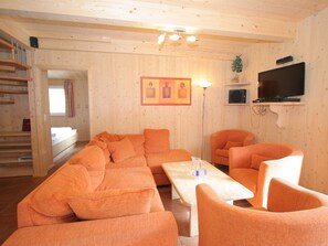 TV, fireplace, DVD player - Combination of two Beautiful Chalets in Hohentauern With Sauna (Hohentauern)