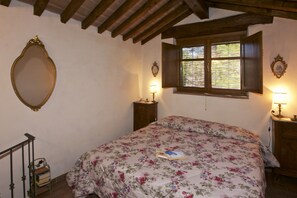 1 bedroom, individually furnished, bed sheets - Belvilla by OYO Baita del Por Azzolo (Seggiano)