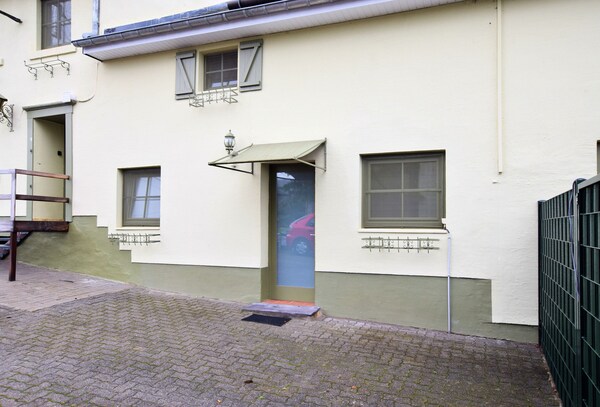 Holiday Home In Ardennes With Scenic Terrace - Saint-Vith