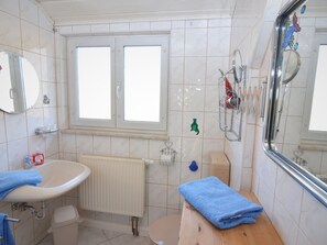 Apartment | Bathroom