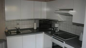 Apartemen | Dapur pribadi | Microwave dan kompor