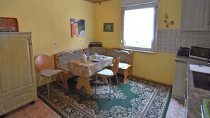 Unclassified image, 5 of 16, button - Cozy Holiday Home in Schwarzbach Thuringia With Garden (Auengrund)