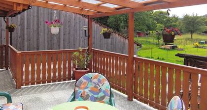 Apartment Near Eisenach With a Separate Entrance and Covered Terrace