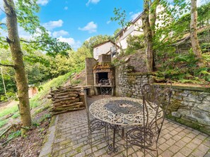 Apartment | Dining - Forest-edge Hideaway, Bouillon (Bouillon)