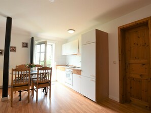 Apartment | Dining - Spacious Apartment in Insel Poel near Baltic Sea (Insel Poel)