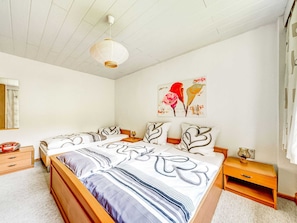 Apartment | 1 bedroom, individually furnished, bed sheets