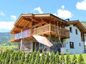 Exterior - Luxurious Holiday Home in Piesendorf With Sauna (Piesendorf)