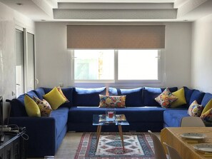 Interior - ZNB Del Pacha (Allyene)
