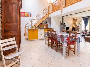 House | Dining - Rustic Bohon Family Retreat (Durbuy)