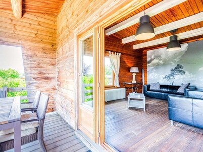 Traditional Chalet with Garden near Malmedy & Hautes-Fagnes