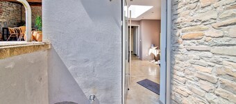 Stylish Stay Near Forest