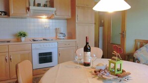 Luokittelematon kuva, 2 kautta 42, painike