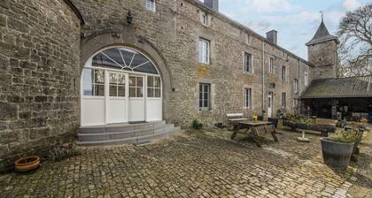 Charming Farmhouse in Ouffet for 7