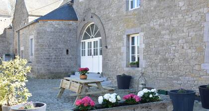 Charming Farmhouse in Ouffet for 7