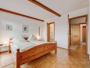1 bedroom, individually furnished, bed sheets