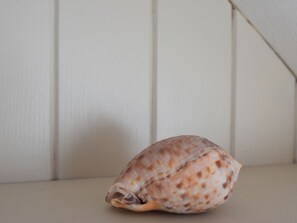 3 bedrooms, bed sheets - Cosy Holiday Home in Port-en-bessin-huppain With Terrace (Port-en-Bessin-Huppain)