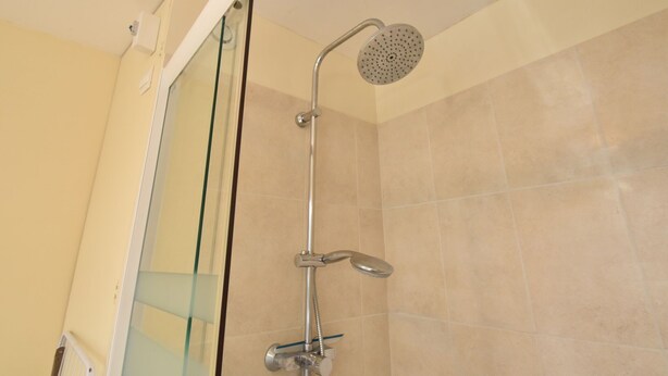 House | Bathroom - Cosy Holiday Home in Port-en-bessin-huppain With Terrace (Port-en-Bessin-Huppain)