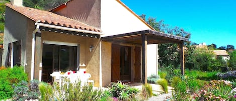 Villa | Exterior