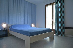 Villa | 2 bedrooms - Villa in Le Boulou With Scenic Hilltop Views (Le Boulou)