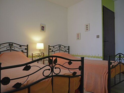 Villa in Le Boulou With Scenic Hilltop Views