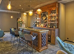 Bar (on property) - Logis- Hôtel & Restaurant La maison des blés (Boutervilliers)