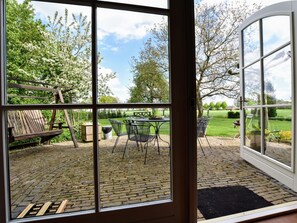 Balcony - Spacious Holiday Home Near Forest in Bronckhorst (Baak)