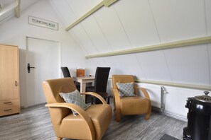 Apartment | Living room - Apartment in Hippolytushoef for 2 Guest (Hippolytushoef)