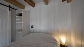 House | 1 bedroom, bed sheets