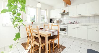 Ferienwohnung in Densberg mit Terrasse