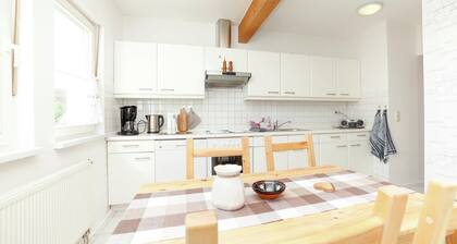 Ferienwohnung in Densberg mit Terrasse