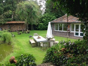 Unclassified image, 2 of 37, button - Holiday Home in Lottum With Terrace,garden,bbq,pond, Parking (Lottum)