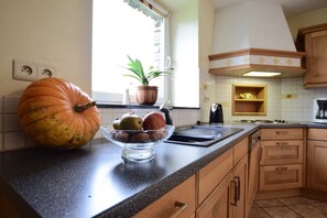 Cottage | Interior detail - Gite With Lake View (Bastogne)