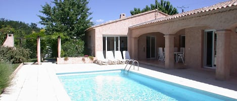 วิลล่า | สระว่ายน้ำ