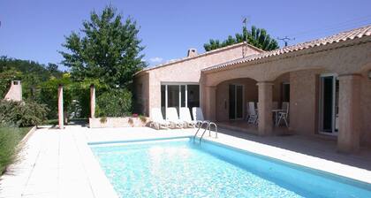 Villa in Provence With Pool and Garden