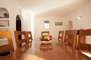 Villa | Dining - Villa in Provence With Pool and Garden (Saint-Paul-en-Foret)